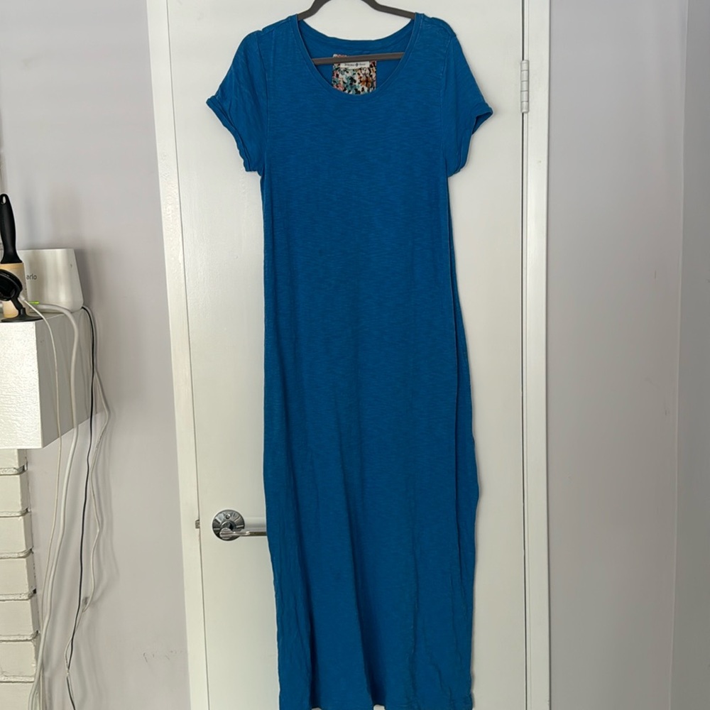Bright blue Beacan Cove Size Large dress. Full length